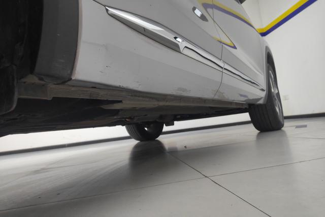 Geely Automobile Xingyue L 2024 Темно-серый из Китая, фото 4