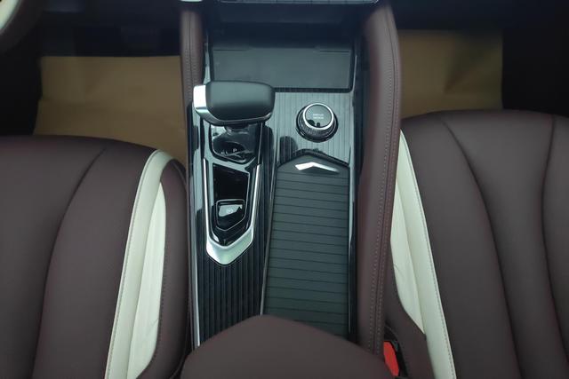 Geely Automobile Xingyue L id 3769218 из Китая 17