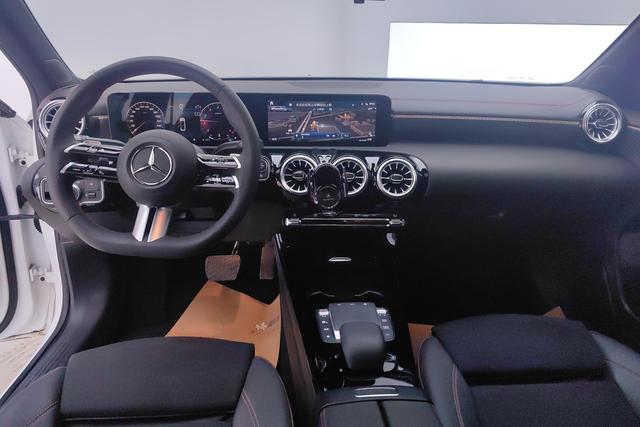 Mercedes-Benz A-Class 2023 A 200 L — фото 12