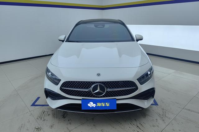 Mercedes-Benz A-Class 2023 A 200 L — фото 2