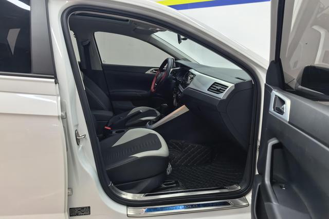 Volkswagen Polo id 3785435 из Китая 8