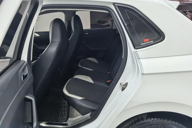 Volkswagen Polo id 3785435 из Китая 9