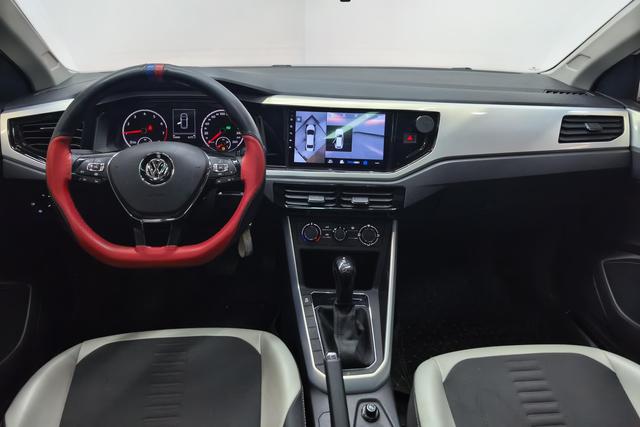 Volkswagen Polo id 3785435 из Китая 14