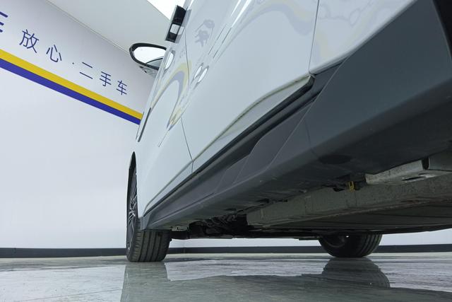 BYD Han DM 2024 Белый из Китая, фото 2