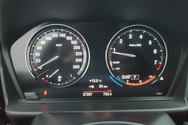 BMW 1 Series 2021 — фото 13