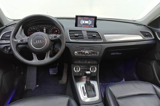 Audi Q3 2015 — фото 12