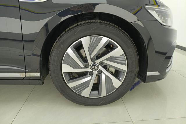 Volkswagen Magotan PHEV id 3823630 из Китая 11