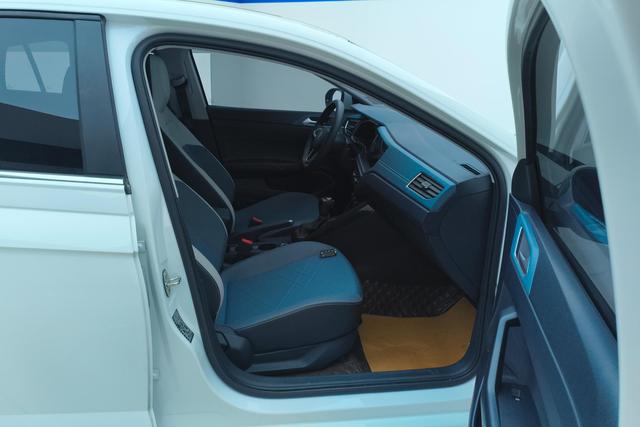 Volkswagen Lavida 2023 Белый из Китая, фото 3