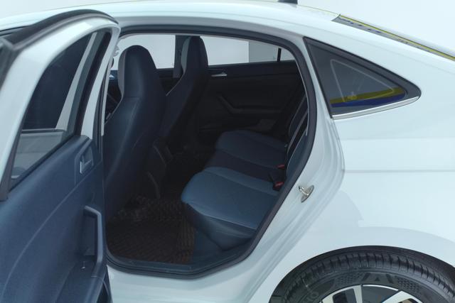 Volkswagen Lavida id 3768875 из Китая 8