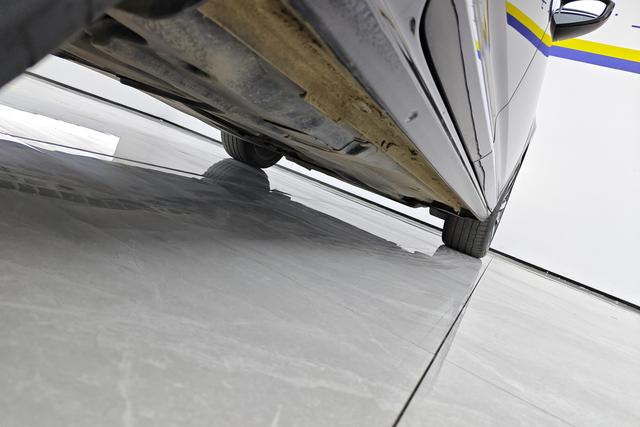 Volkswagen Passat id 3823374 из Китая 14