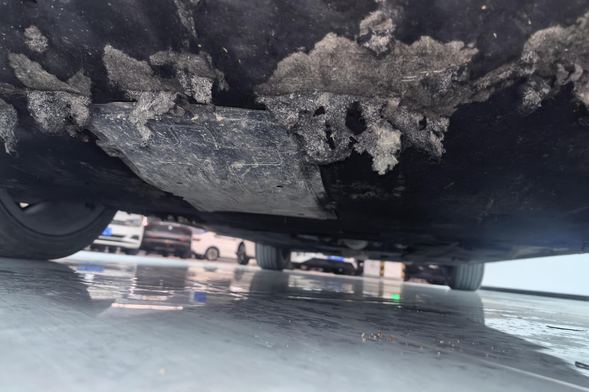 Hongqi H5 2022 1.8T AT