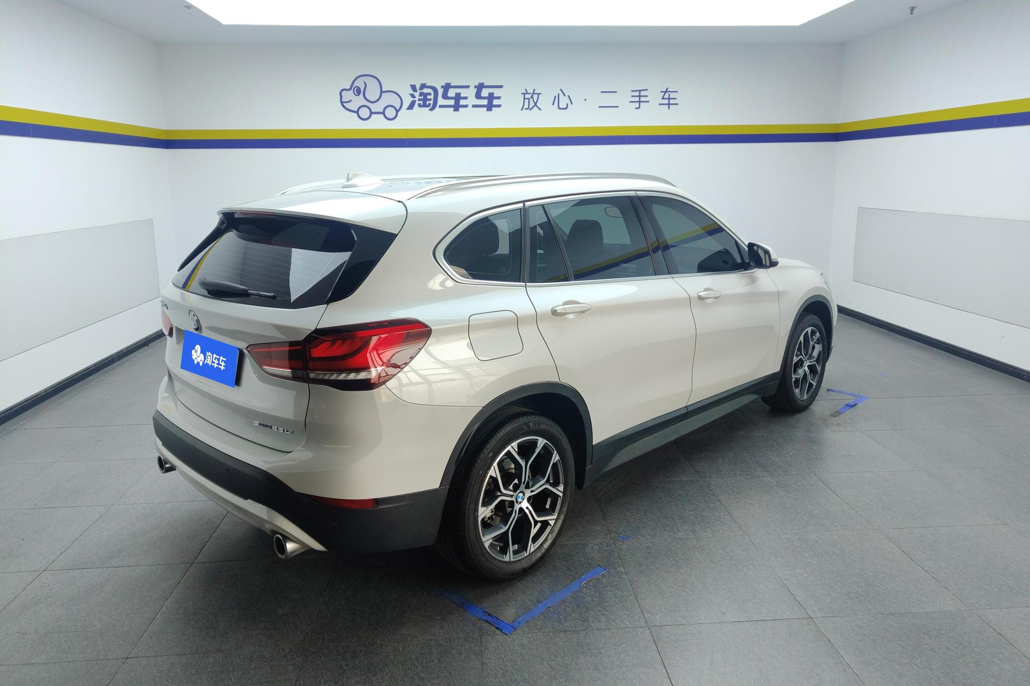 BMW X1 2021 sDrive25Li Lead