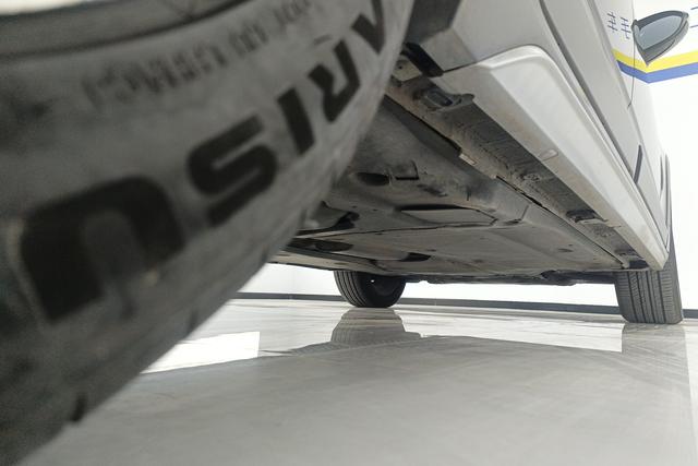 Volkswagen Touran L 2019 Черный из Китая