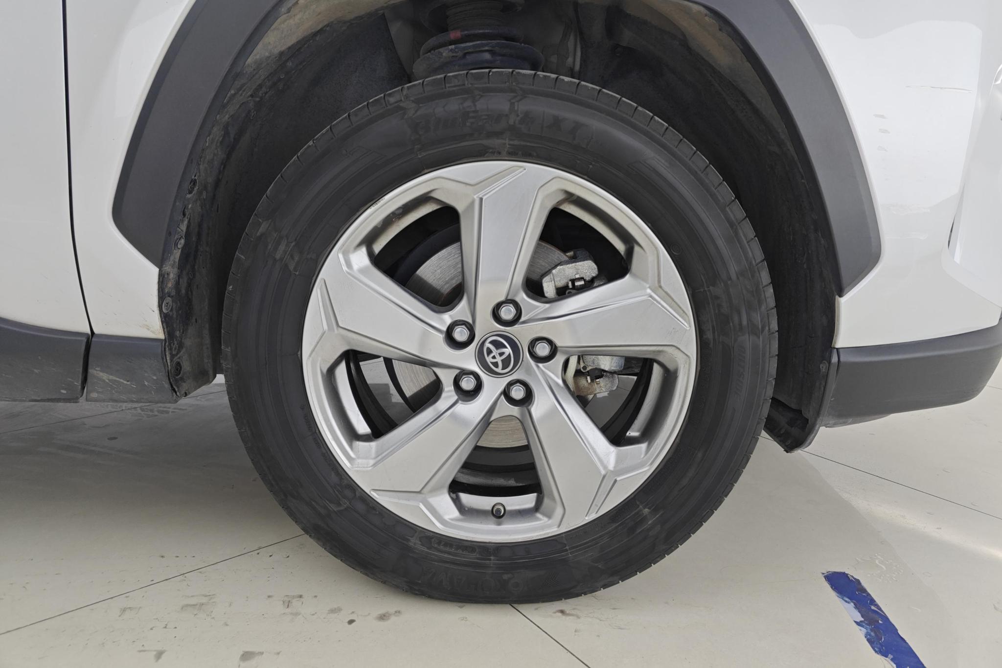 Toyota RAV4 2022 2.0L CVT PLUS