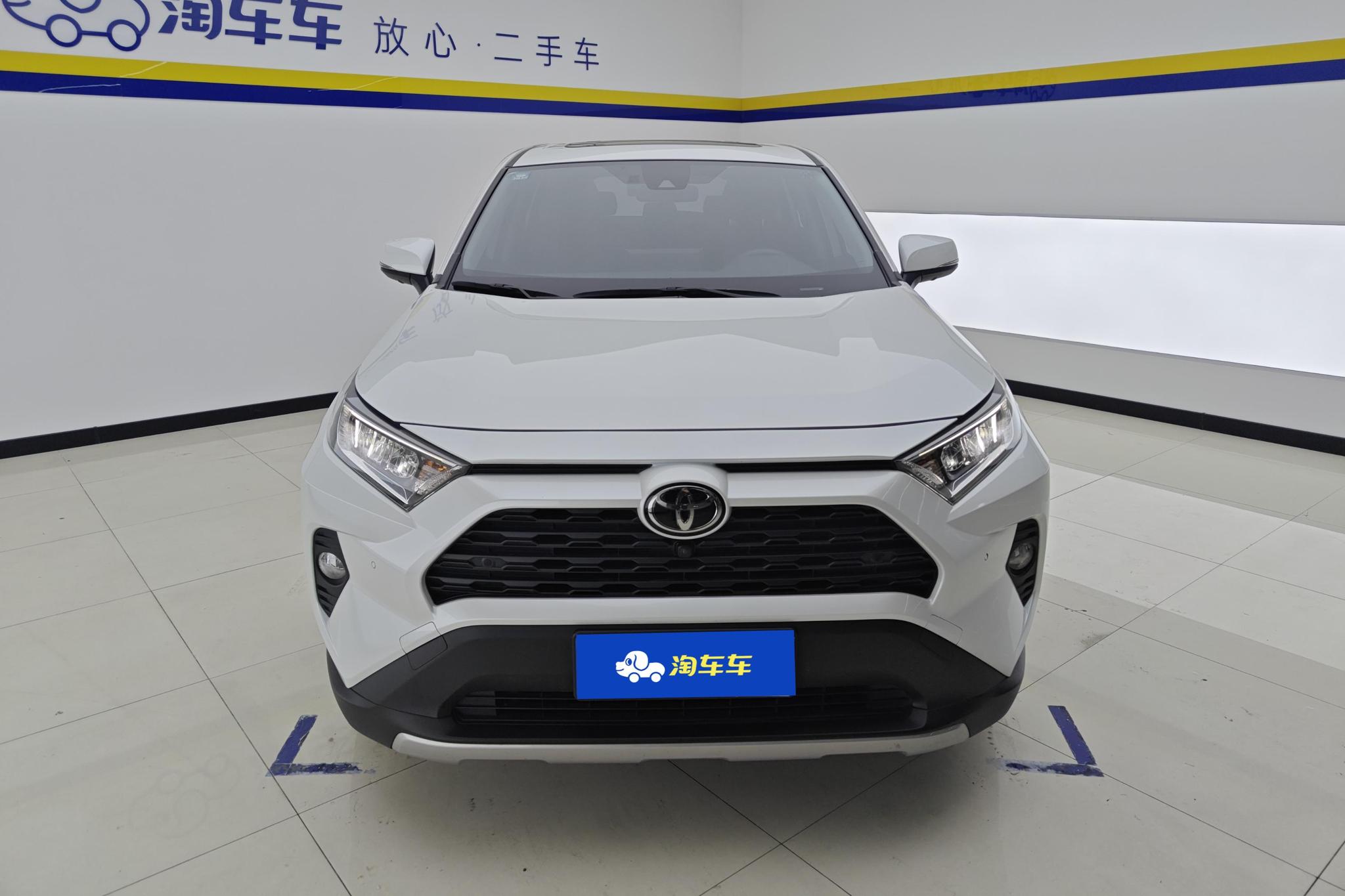 Toyota RAV4 2022 2.0L CVT PLUS