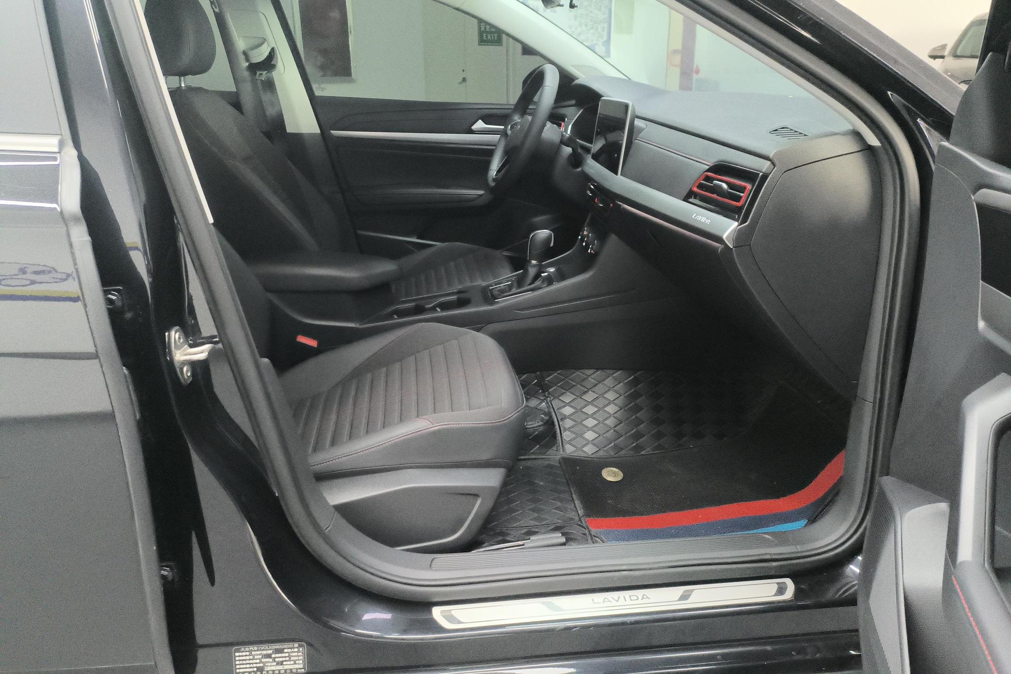 Volkswagen Lavida 2023 300TSI DSG
