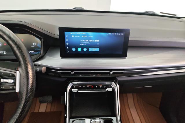 Wuling Asta 2022 2.0 L DHT — фото 14