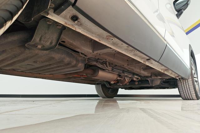 Wuling Asta 2022 2.0 L DHT — фото 8