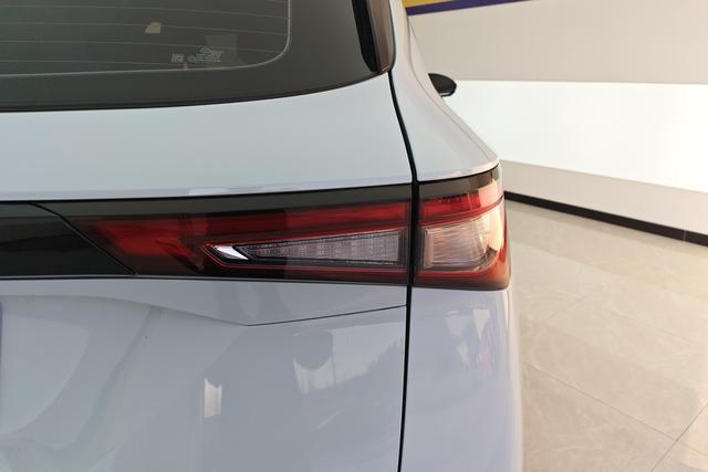 Wuling Automobile Wuling Xingchen id 3775388 из Китая 13