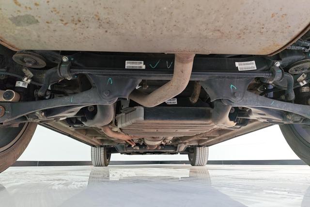 Wuling Asta 2022 2.0 L DHT — фото 11