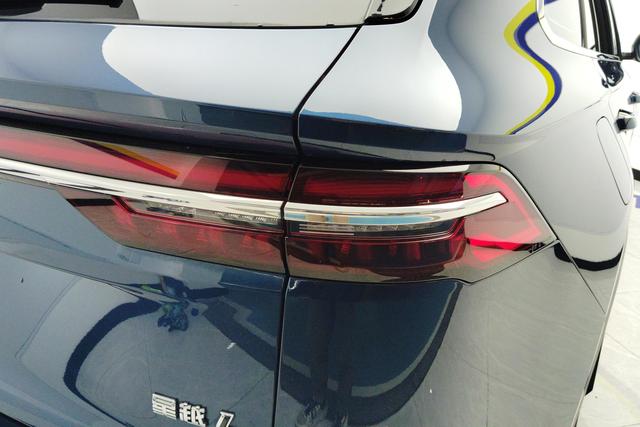 Geely Automobile Xingyue L 2022 Синий из Китая, фото 5