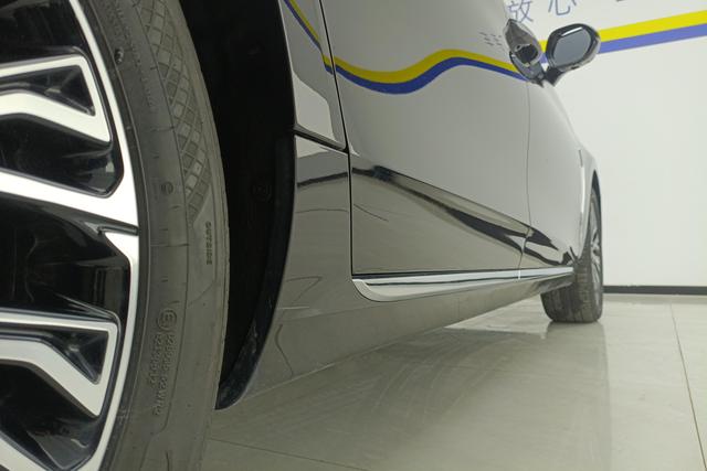 Red flag H5 2024 Черный из Китая, фото 2