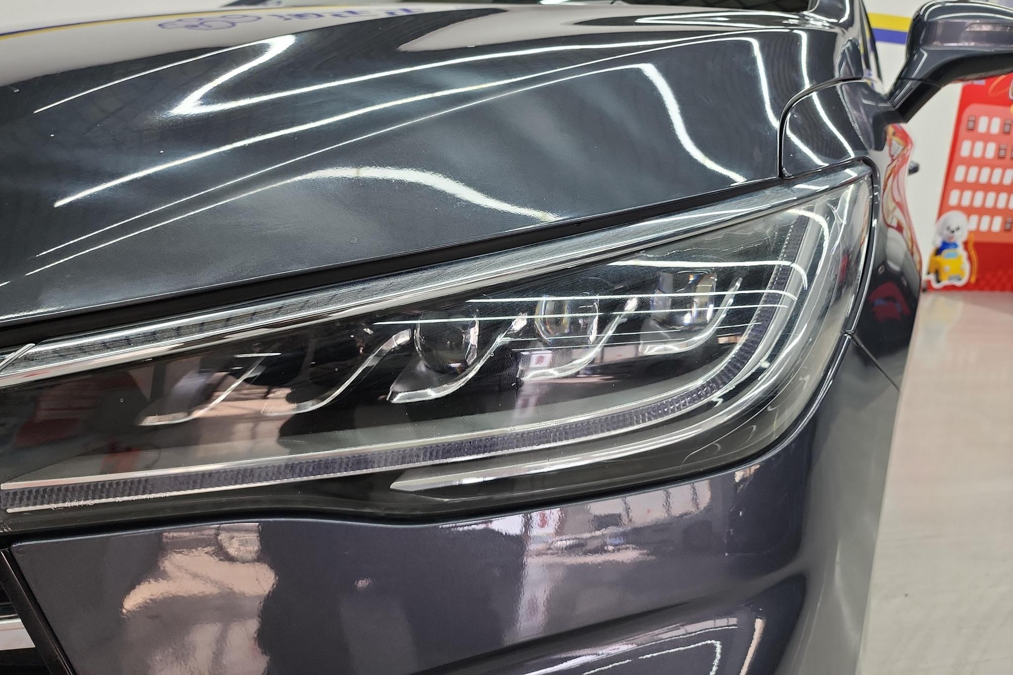 BYD Song MAX MAX 2021 1.5T AT Luxury 7 мест