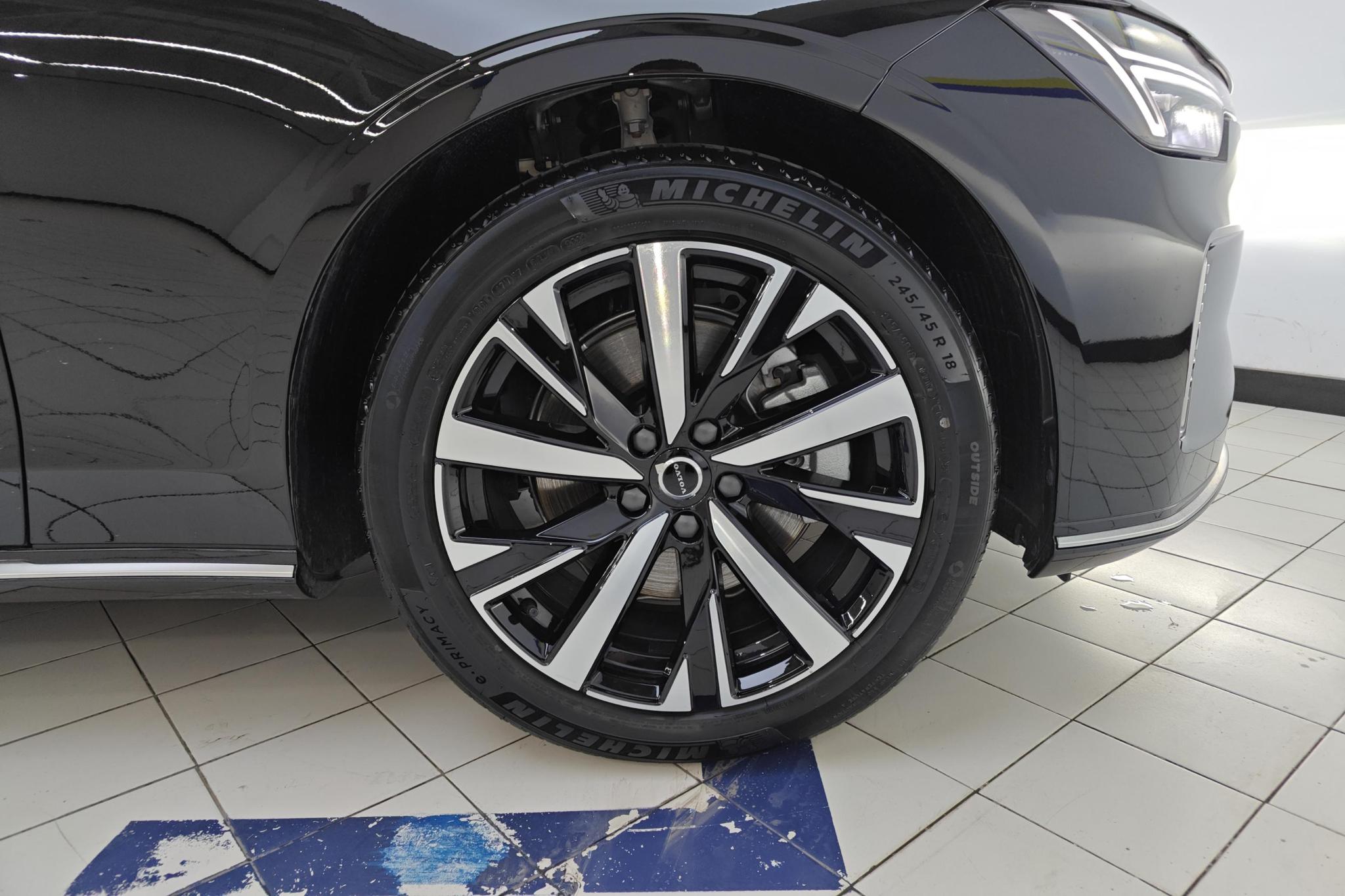 Volvo S90 2026 B5 Luxury