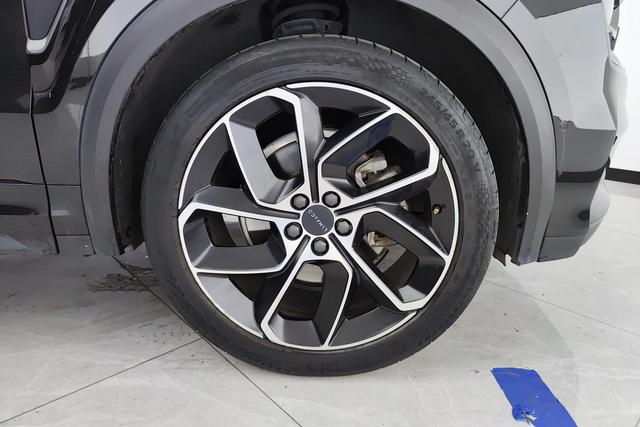 Lynk & Co 05 2022 2.0 TD 2 WD Halo — фото 11