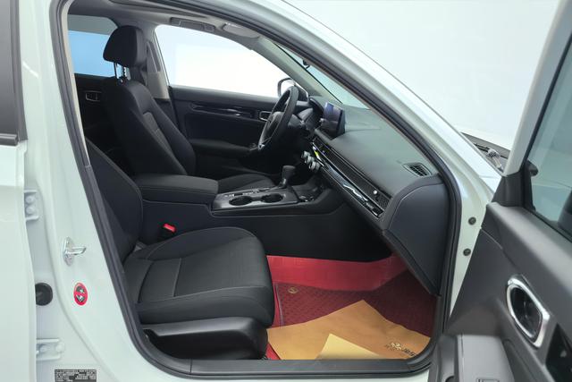 Honda Civic 2023 Белый из Китая, фото 2