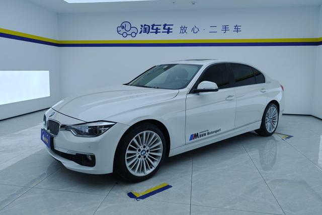 BMW 3 Series 2018 — фото 1