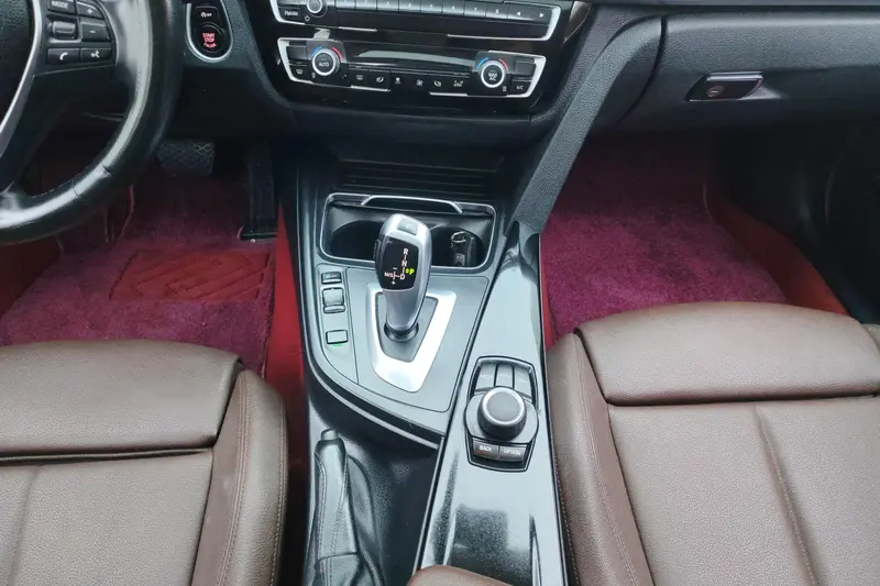 BMW 3 Series — фото 12
