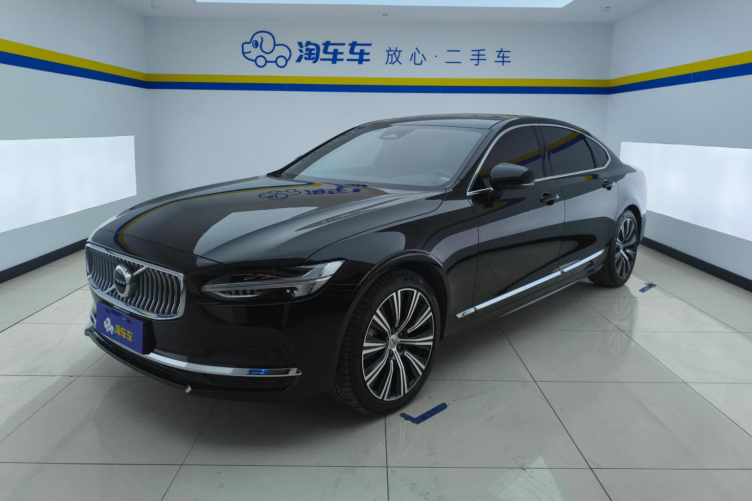 Volvo S90 2025 B5 Luxury