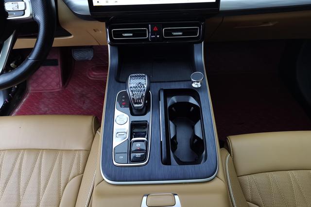 Trumpchi GS8 2024 2.0 TGDI 2 WD — фото 14