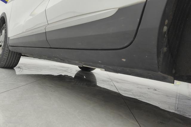 MG MG ZS id 3823616 из Китая 14