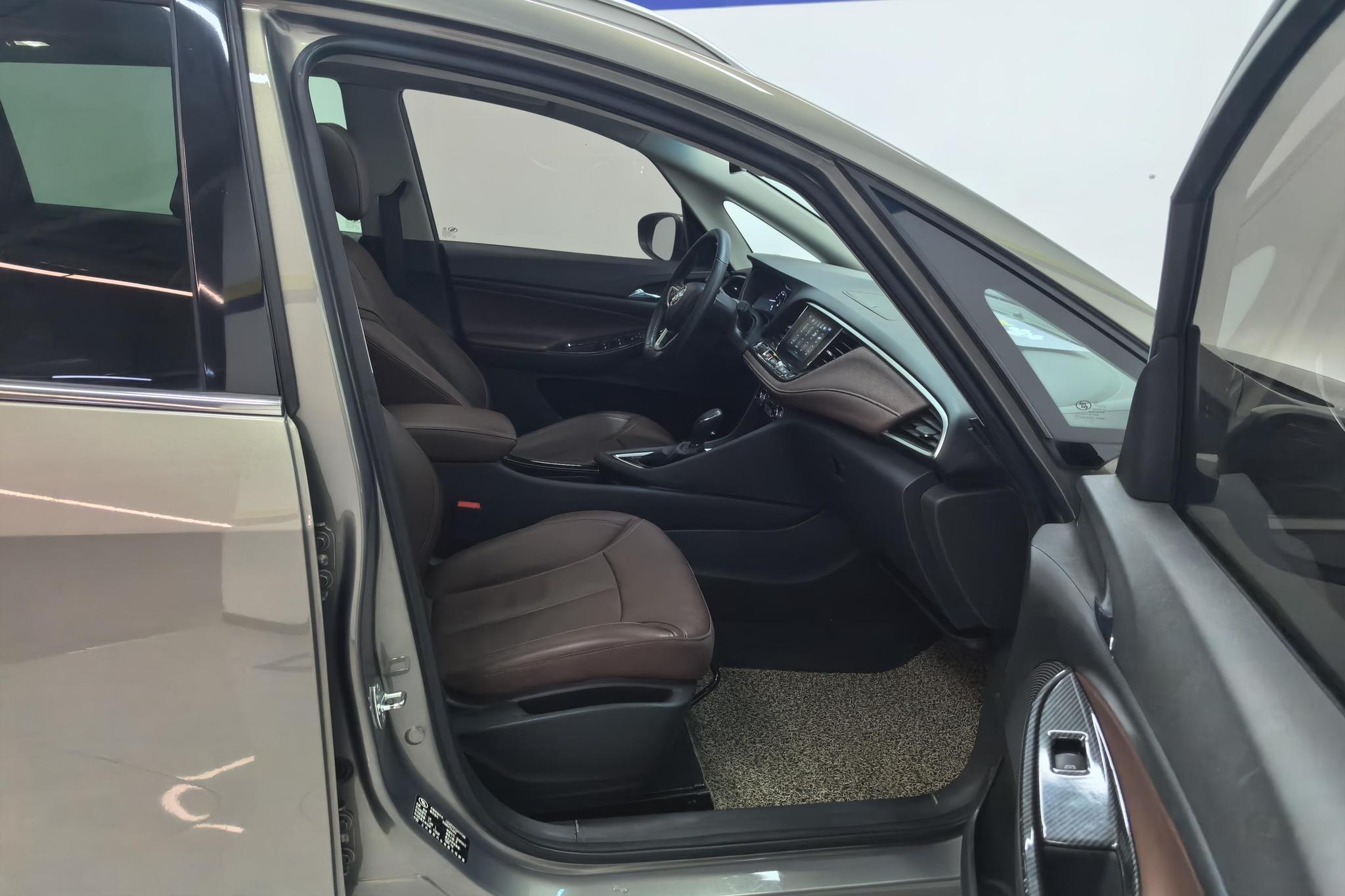 Buick GL6 2018 18T 6 мест Luxury