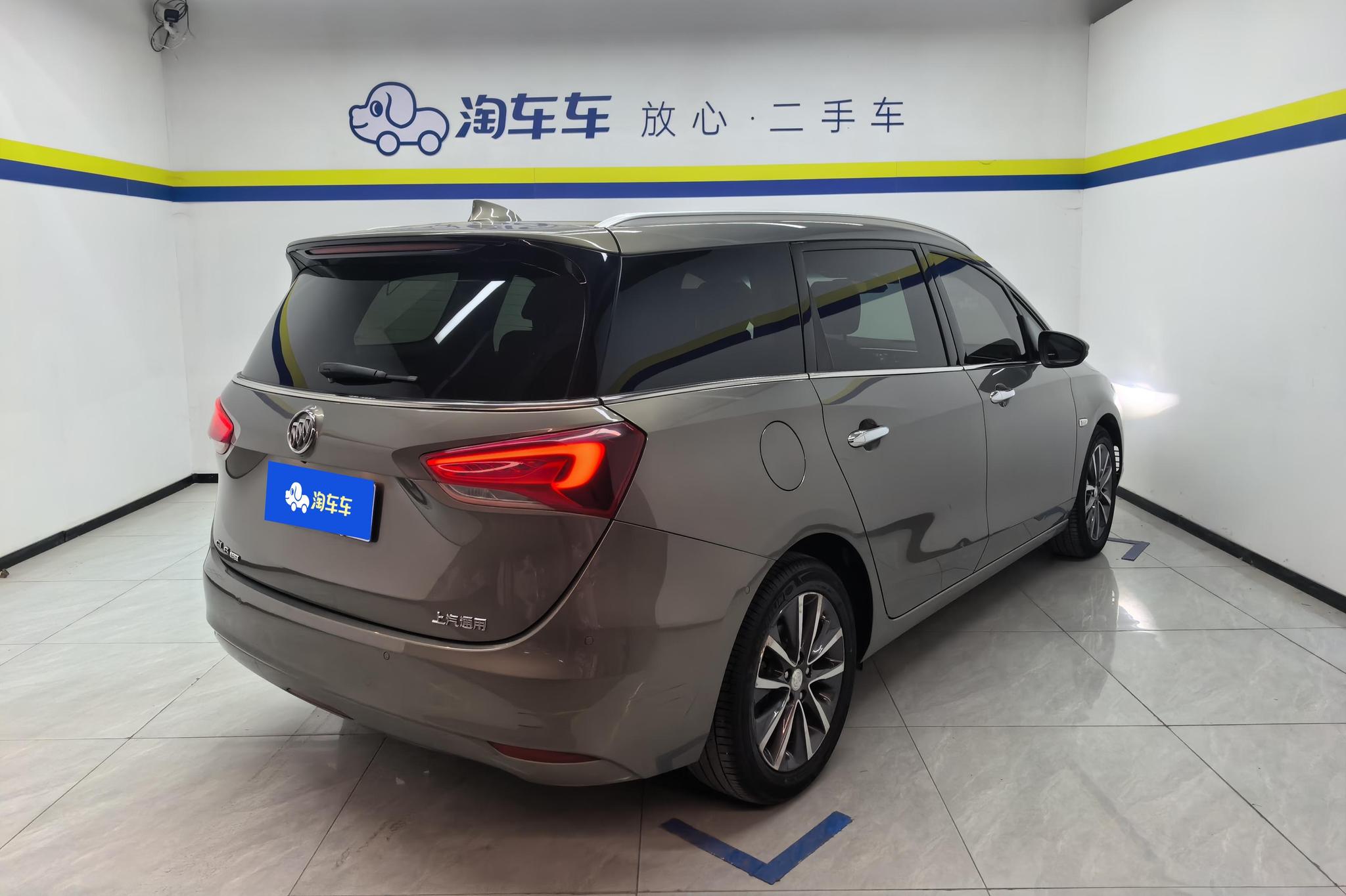 Buick GL6 2018 18T 6 мест Luxury