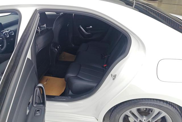 Mercedes-Benz Class A id 3769036 из Китая 14