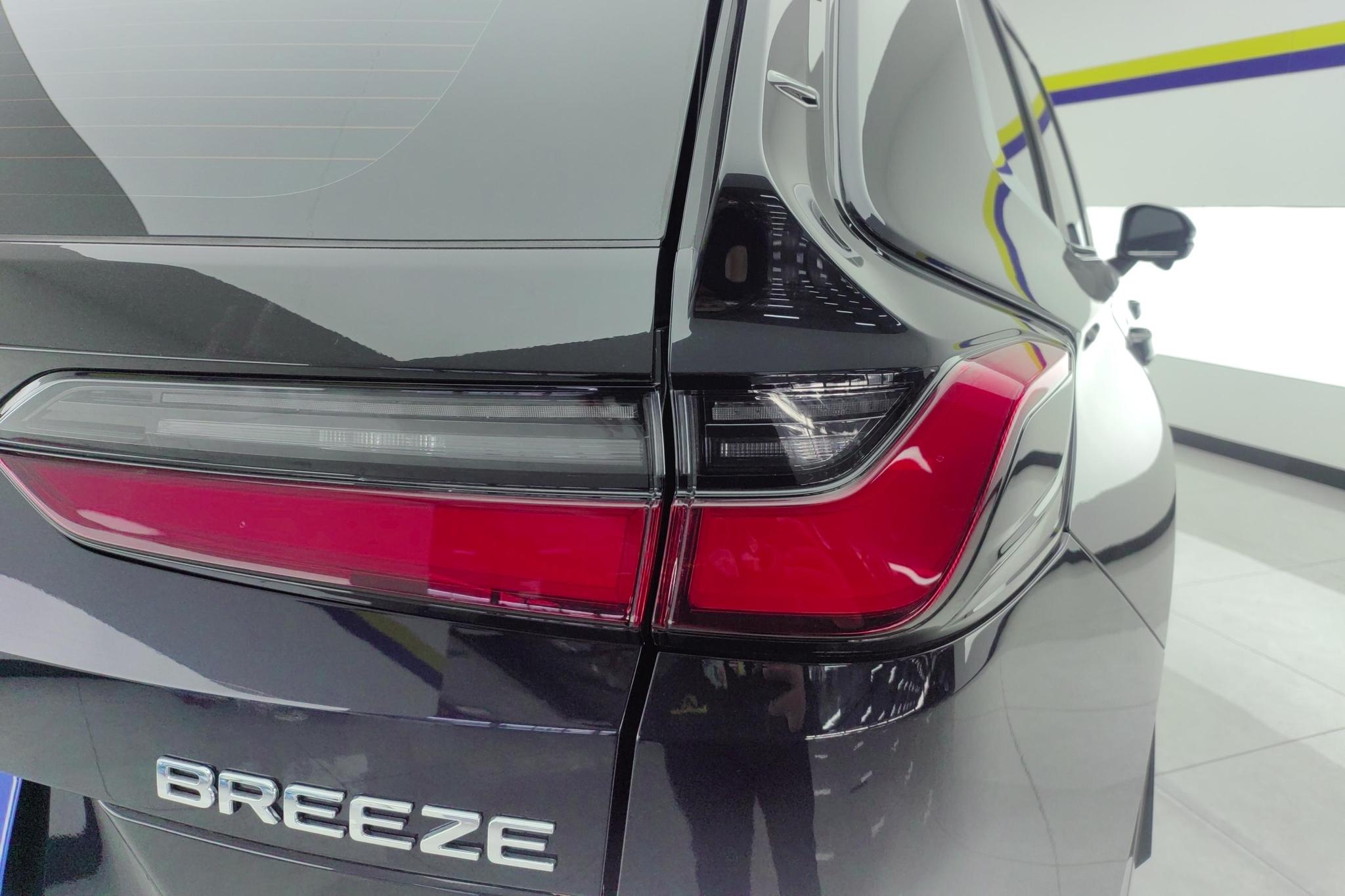 Honda Breeze 2023 240TURBO CVT Luxury
