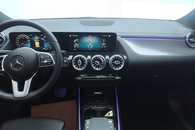 Mercedes Benz GLA 2020 — фото 10
