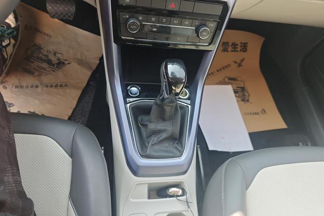 Volkswagen Tacqua 2019 280 TSI DSG — фото 15