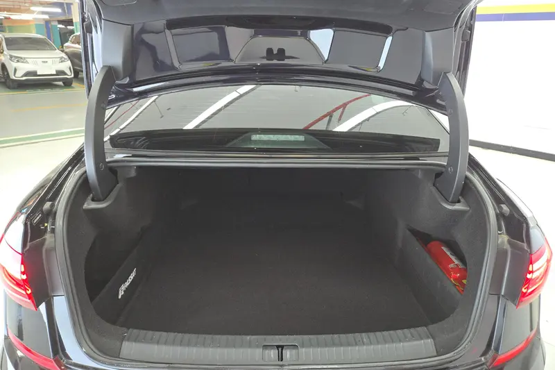 Volkswagen Passat — фото 14