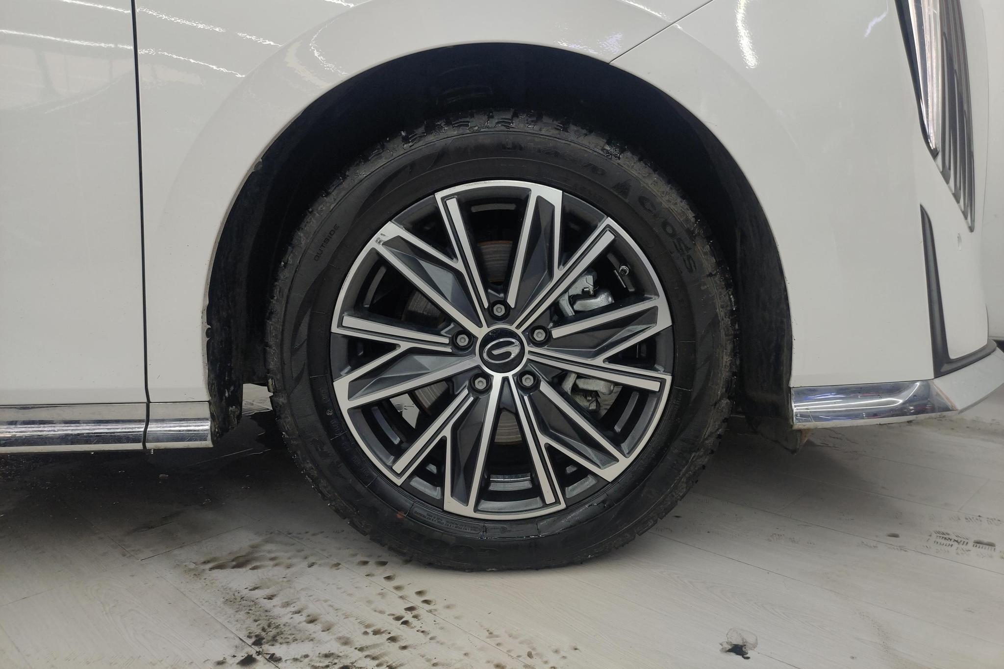 GAC M8 2024 2.0TGDI Luxury