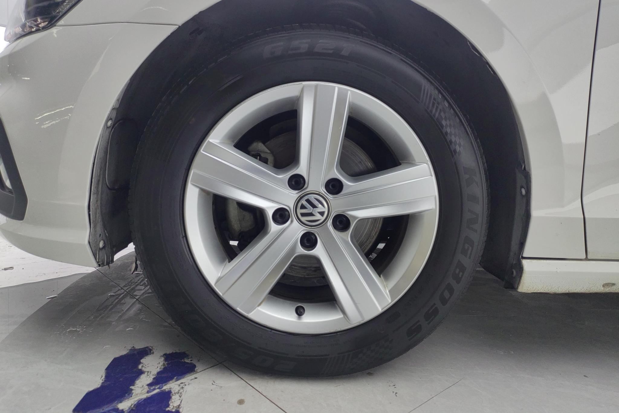 Volkswagen Lamando 2021 230TSI DSG