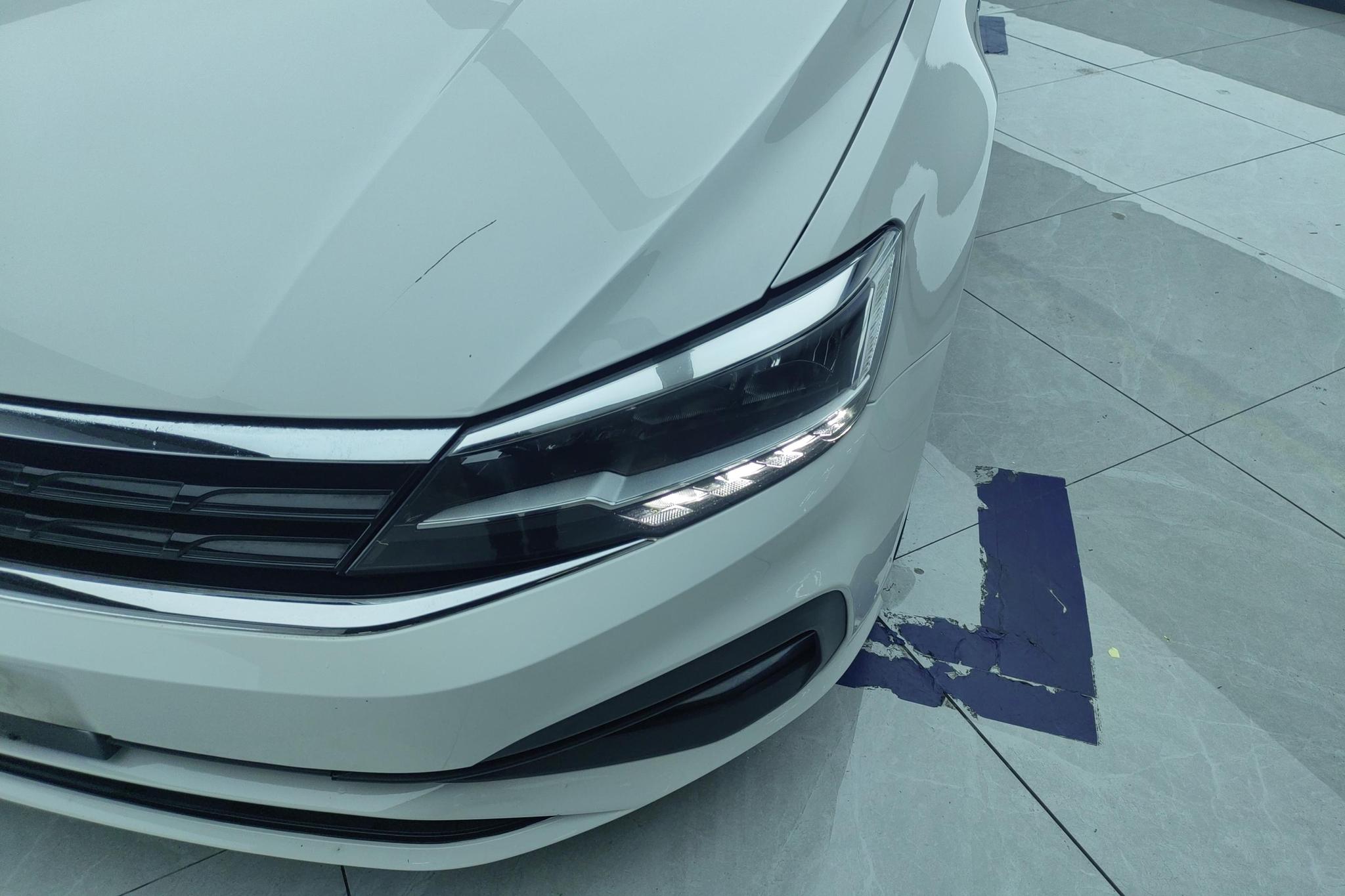 Volkswagen Lamando 2021 230TSI DSG