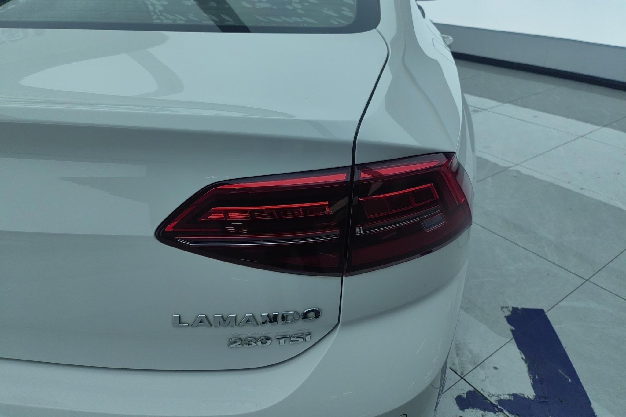 Volkswagen Lamando 2021 230TSI DSG