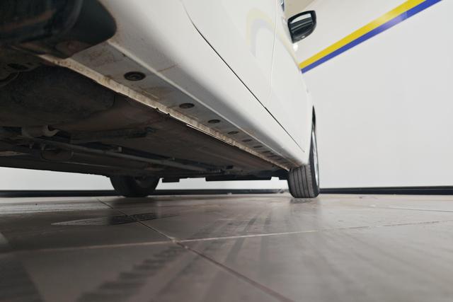 Nissan Xuan Yi 2023 Белый из Китая, фото 5