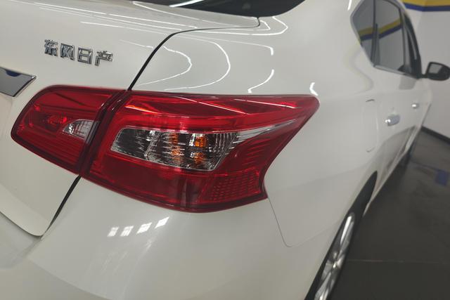 Nissan Xuan Yi 2023 Белый из Китая, фото 6