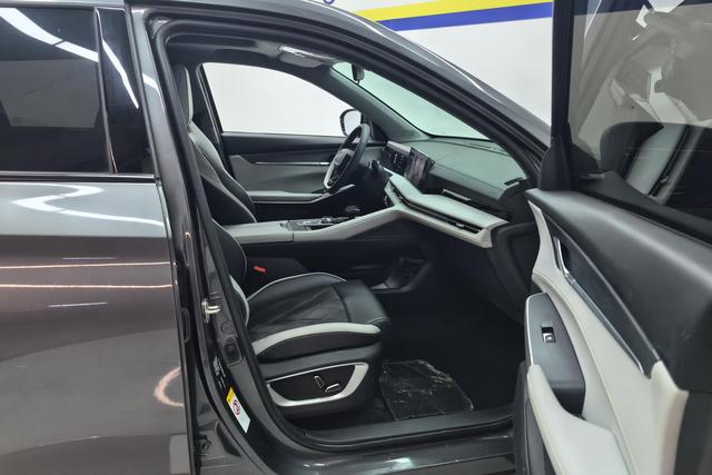 Chang'an CS75 PLUS 2024 Темно-серый из Китая, фото 6