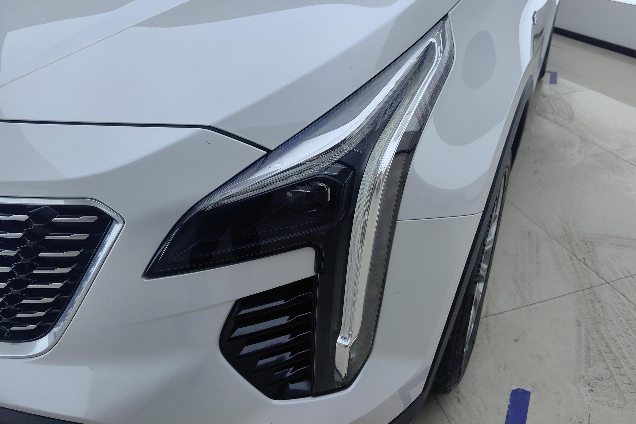 Cadillac XT4 2022 28T Luxury
